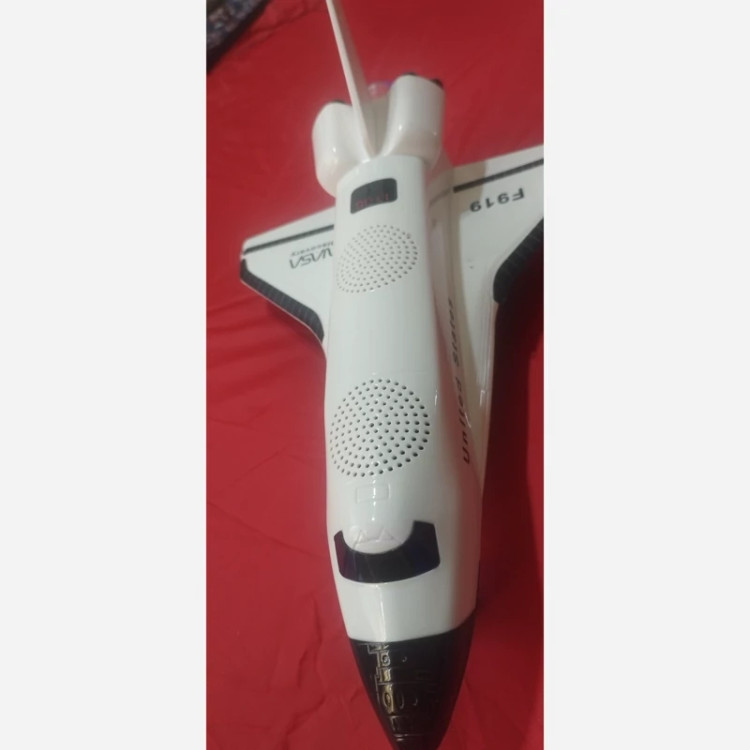 اسپیکر بسیار زیبای ماکت هواپیمای F919