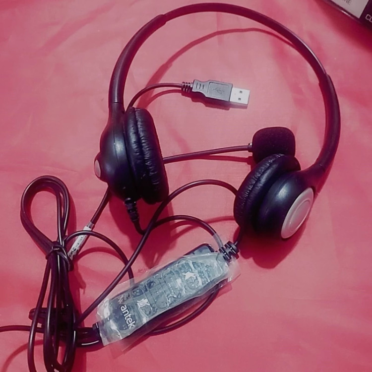 هدست یا هدمیک وینتک call center headst wantak